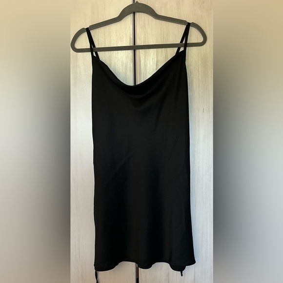 Black Slip Dress Size Small Adjustable Straps EUC 100% Polyester - Picture 5 of 5